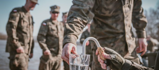 Saperzy z Lubelskiej brygady trenowali w Dęblinie. Ćwiczenia na wodzie, w terenie i przy zalanych budynkach